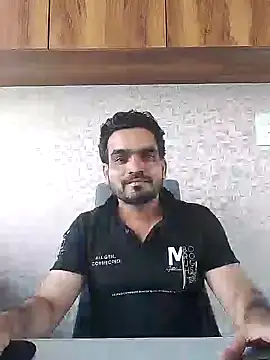 indianguy89 online show from December 2024 11:35:01 AM