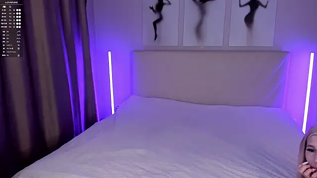 EmmaBarbs online show from October 2025 08:39:01 PM