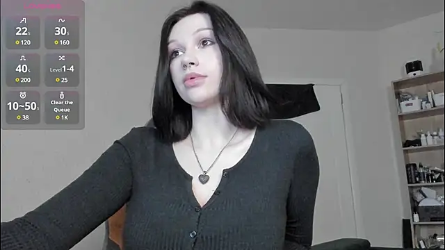 Snapshot of Emmy_m00n chatting on March 2025 11:05:02 AM Emmy m00n online show from March 2025 11:05:02 AM