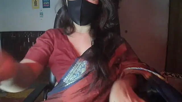 Most-Beautiful-Queen online show from November 2025 07:18:02 PM