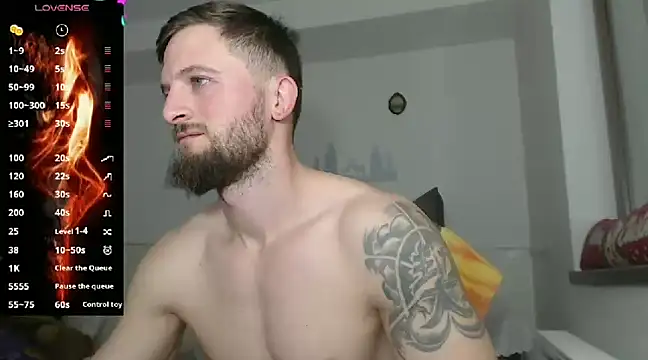 Snapshot of cuple_hoot_ chatting on February 2025 04:22:01 PM cuple hoot online show from February 2025 04:22:01 PM