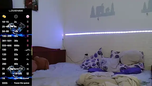 Snapshot of cuple_hoot_ chatting on October 2025 09:56:01 PM cuple hoot online show from October 2025 09:56:01 PM