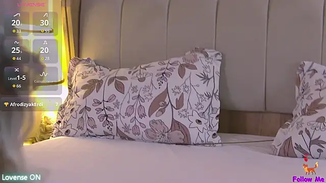 SerenaBennet online show from November 2025 11:53:01 AM