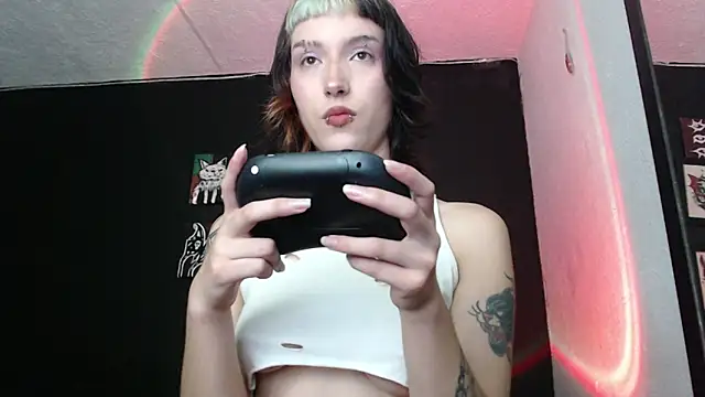 Snapshot of niakat_ chatting on January 2025 12:00:02 AM niakat online show from January 2025 12:00:02 AM