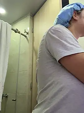 AtheneaRossi online show from February 2026 11:39:02 AM