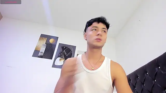 Sebastian-Dash online show from October 2025 09:04:01 PM