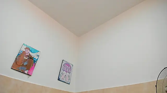 Snapshot of Brenda_Smith69 chatting on February 2025 08:53:02 PM Brenda Smith69 online show from February 2025 08:53:02 PM