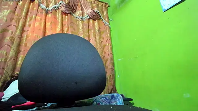 Snapshot of Brenda_Smith69 chatting on October 2025 09:25:02 PM Brenda Smith69 online show from October 2025 09:25:02 PM