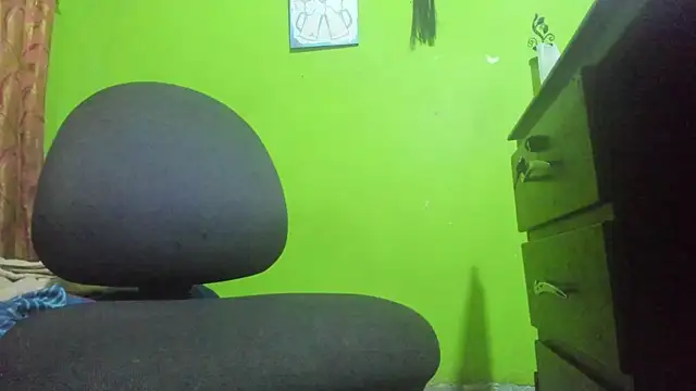 Snapshot of Brenda_Smith69 chatting on October 2025 10:54:02 PM Brenda Smith69 online show from October 2025 10:54:02 PM