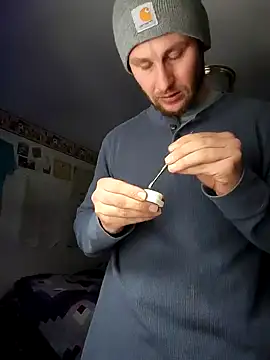 Snapshot of Seymour93 chatting on December 2024 05:25:01 PM Seymour93 online show from December 2024 05:25:01 PM