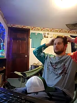 Snapshot of Seymour93 chatting on January 2025 03:01:02 PM Seymour93 online show from January 2025 03:01:02 PM