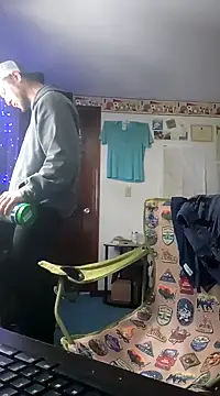 Snapshot of Seymour93 chatting on January 2025 06:26:01 PM Seymour93 online show from January 2025 06:26:01 PM