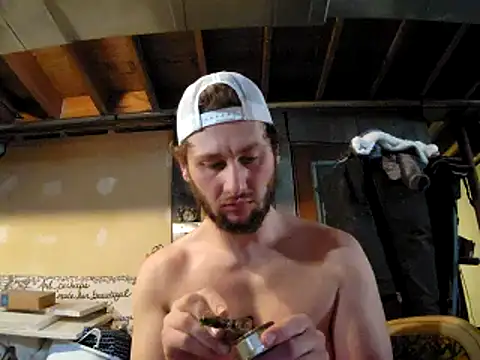 Snapshot of Seymour93 chatting on January 2025 01:58:01 PM Seymour93 online show from January 2025 01:58:01 PM