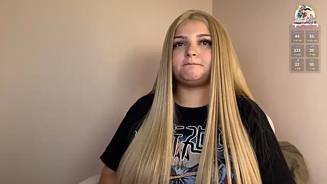 SweetPaige  online show from December 2024 10:34:01 PM