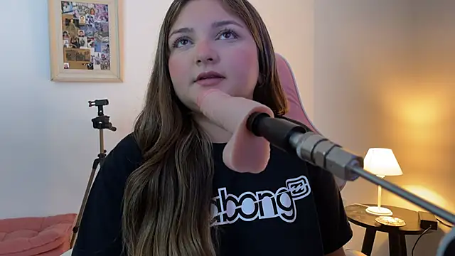 Snapshot of SweetPaige_ chatting on February 2026 05:33:01 PM SweetPaige online show from February 2026 05:33:01 PM