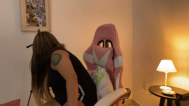 Snapshot of SweetPaige_ chatting on February 2026 03:07:01 PM SweetPaige online show from February 2026 03:07:01 PM