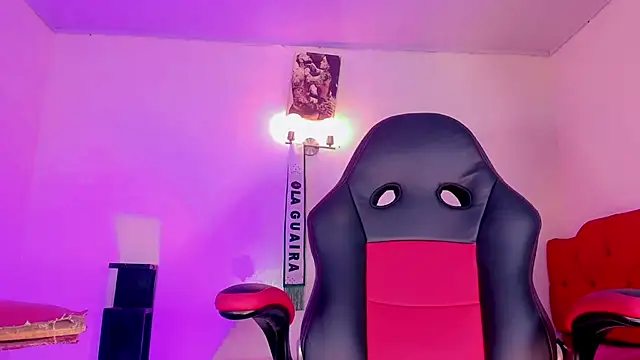 Snapshot of naomy__xx chatting on November 2025 11:21:02 AM naomy xx online show from November 2025 11:21:02 AM