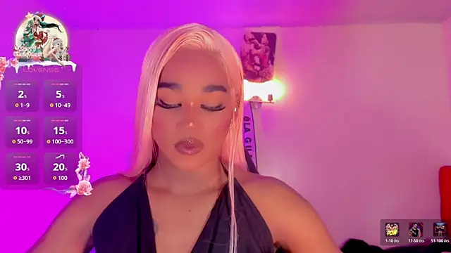 Snapshot of naomy__xx chatting on December 2025 10:38:01 PM naomy xx online show from December 2025 10:38:01 PM