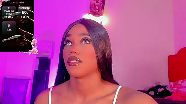 Snapshot of naomy__xx chatting on December 2025 02:51:02 AM naomy xx online show from December 2025 02:51:02 AM