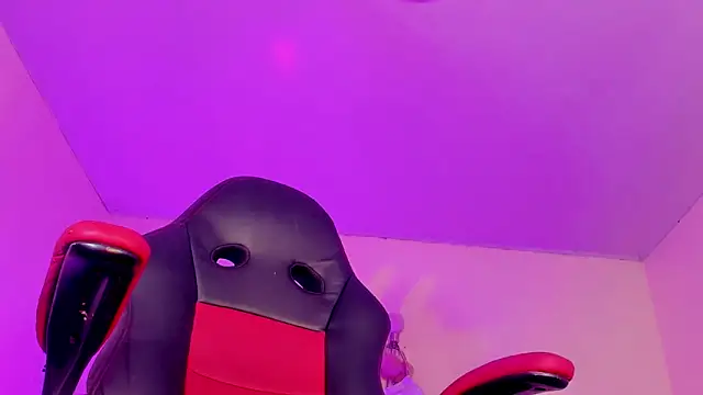 Snapshot of naomy__xx chatting on February 2026 03:22:02 AM naomy xx online show from February 2026 03:22:02 AM