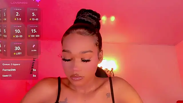 Snapshot of naomy__xx chatting on February 2026 11:25:02 PM naomy xx online show from February 2026 11:25:02 PM