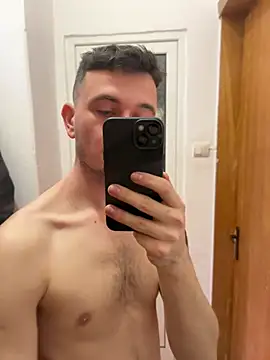 Kosty61  online show from February 2026 10:34:02 AM