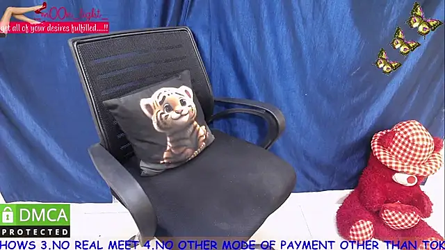  mOOn light  online show from January 2025 05:00:02 AM