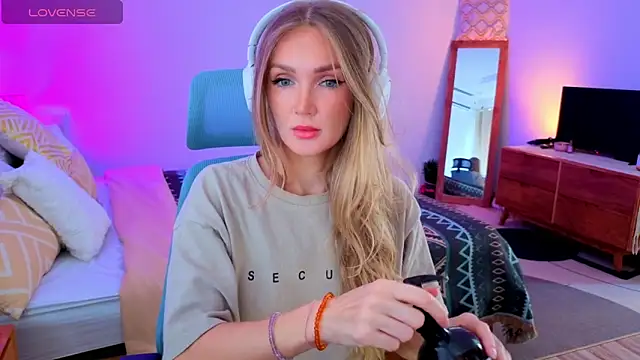 PrincessVS online show from November 2025 03:31:01 AM