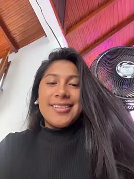 LinnaGardenia online show from April 2026 06:25:02 PM