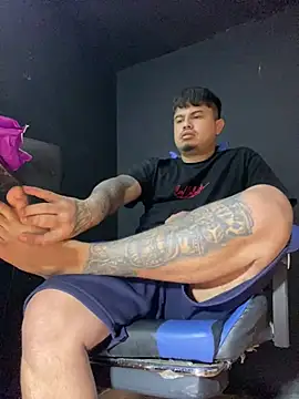 Snapshot of DickMasterfindom chatting on July 2026 07:23:02 AM DickMasterfindom online show from July 2026 07:23:02 AM