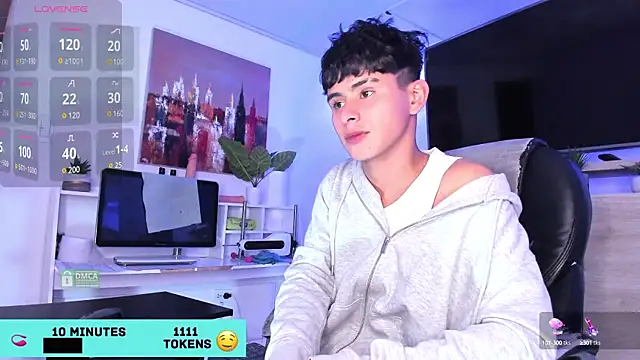 Snapshot of Jhonny-Blake chatting on February 2025 08:52:02 PM Jhonny-Blake online show from February 2025 08:52:02 PM