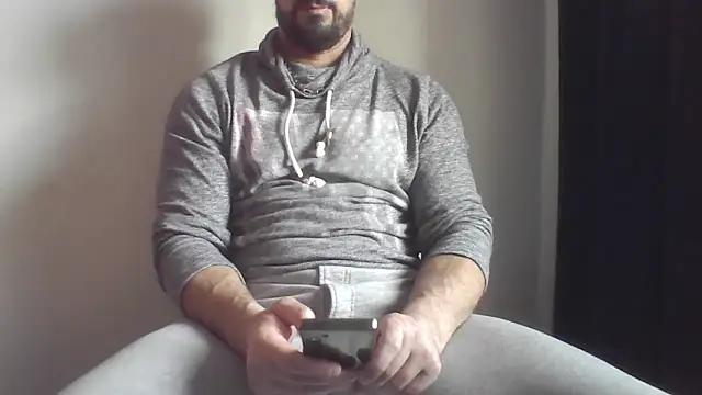 Snapshot of fl3xxx1 chatting on January 2026 10:41:02 AM fl3xxx1 online show from January 2026 10:41:02 AM