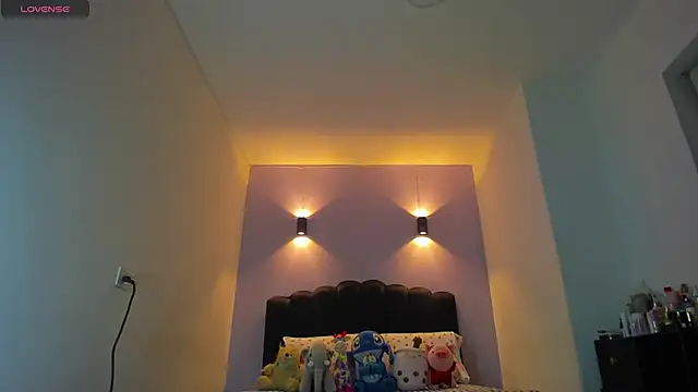 Sofia Clauss  online show from February 2026 05:14:01 AM