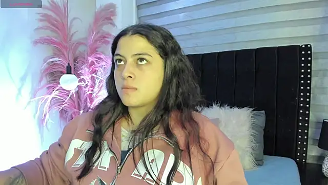 Sofiia-Rubb online show from September 2025 04:45:02 AM