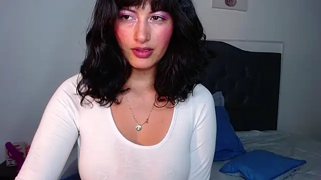 candy lux  online show from February 2025 03:49:02 PM