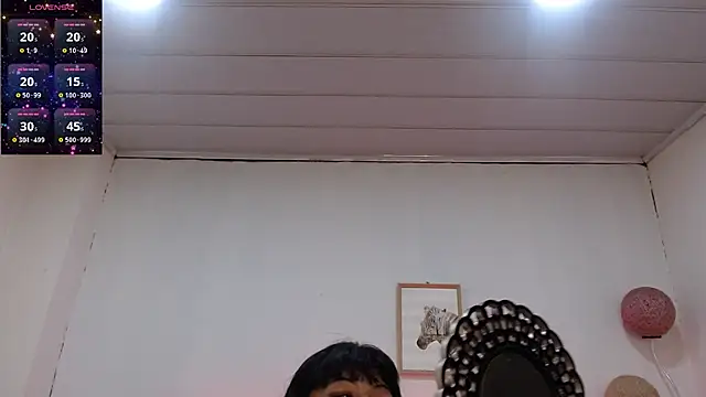 Snapshot of candy_lux_ chatting on June 2026 01:39:02 PM candy lux online show from June 2026 01:39:02 PM