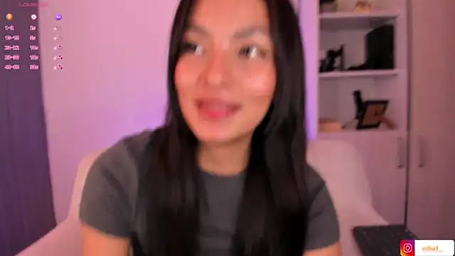 Snapshot of barbie_brunette3 chatting on October 2025 04:34:01 AM barbie brunette3 online show from October 2025 04:34:01 AM