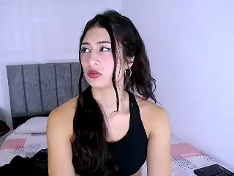 Snapshot of nataly_red chatting on December 2024 04:37:01 PM nataly red online show from December 2024 04:37:01 PM