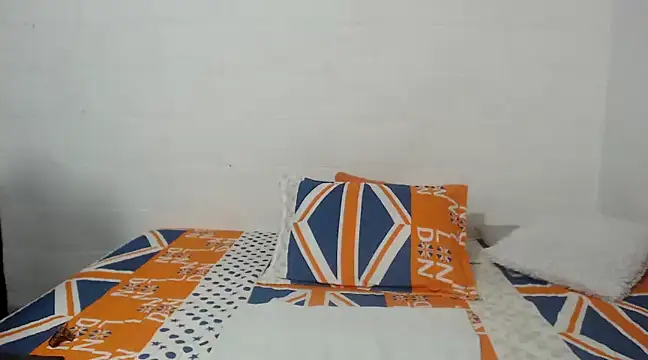 Snapshot of candy_mature_ chatting on February 2025 10:18:02 PM candy mature online show from February 2025 10:18:02 PM