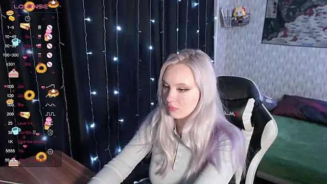 Snapshot of VikaPowers chatting on December 2024 06:13:01 PM VikaPowers online show from December 2024 06:13:01 PM