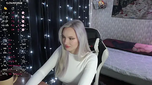 Snapshot of VikaPowers chatting on December 2024 07:16:02 PM VikaPowers online show from December 2024 07:16:02 PM