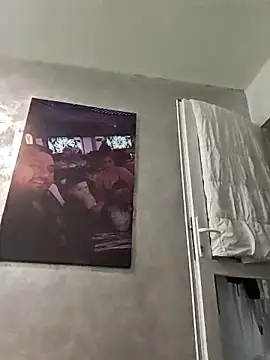 AvaLloyd online show from October 2025 07:20:02 AM