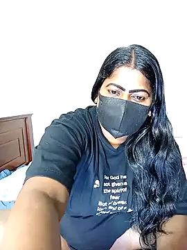 Snapshot of DISNI1997 chatting on December 2024 02:25:02 AM DISNI1997 online show from December 2024 02:25:02 AM