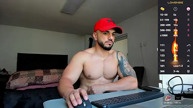 Snapshot of supermanboy94 chatting on May 2026 05:46:02 AM supermanboy94 online show from May 2026 05:46:02 AM
