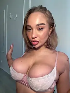 CardiSweetBaby online show from September 2025 01:10:01 PM