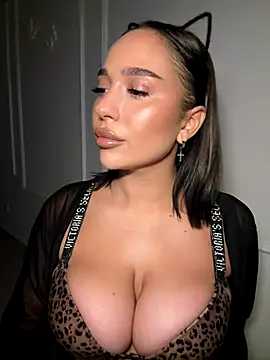 CardiSweetBaby online show from September 2025 04:54:01 PM