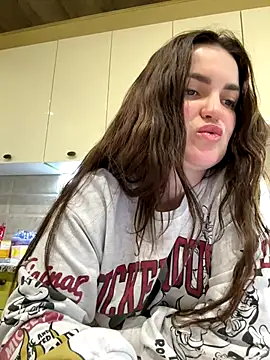 Karolina llove online show from November 2025 12:15:02 PM