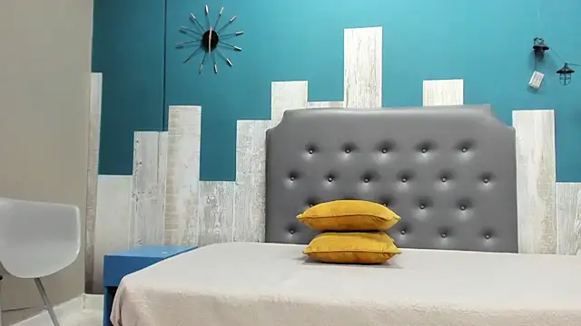 Snapshot of Rhaegal_hot chatting on December 2024 11:25:01 PM Rhaegal hot online show from December 2024 11:25:01 PM