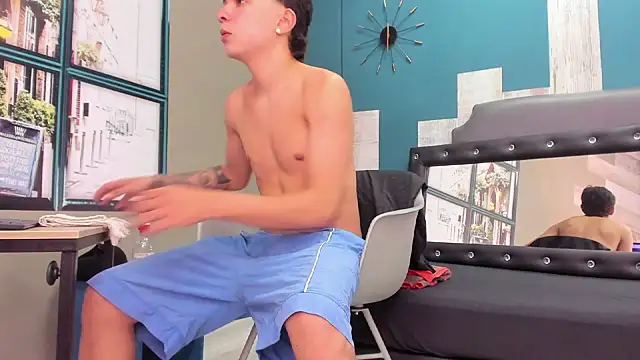 Snapshot of Rhaegal_hot chatting on February 2025 03:30:01 PM Rhaegal hot online show from February 2025 03:30:01 PM