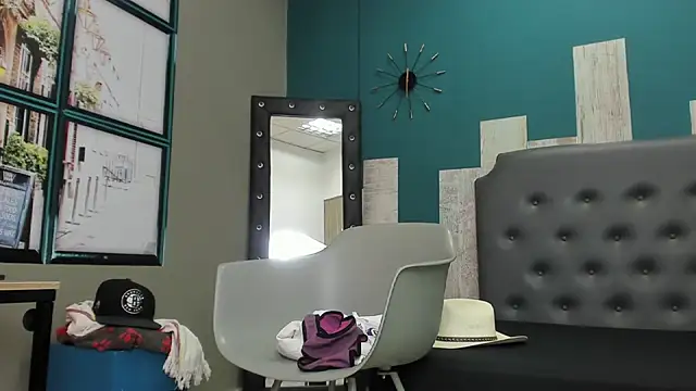 Snapshot of Rhaegal_hot chatting on March 2025 07:27:02 PM Rhaegal hot online show from March 2025 07:27:02 PM